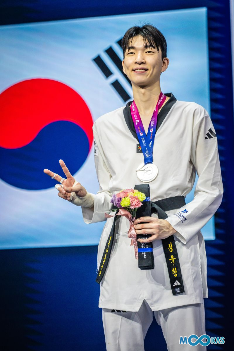 ‘이변’에 ‘돌풍’까지… <b>성유현</b>, 세계<b>태권도</b>선수권 깜짝 <b>은메달</b>