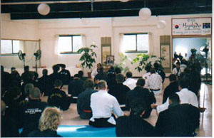 20031210kys_aus_seminar033.jpg